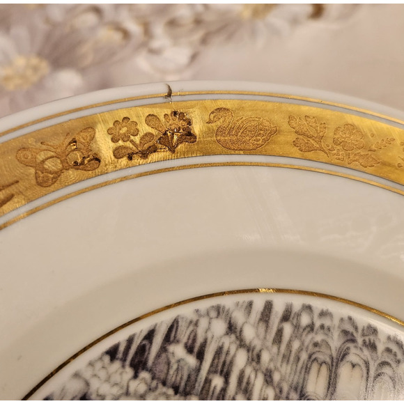 Royal Copenhagen Hans Christian Andersen Fairly Tale Plate 7.5” - The Snow Queen - Picture 6 of 6